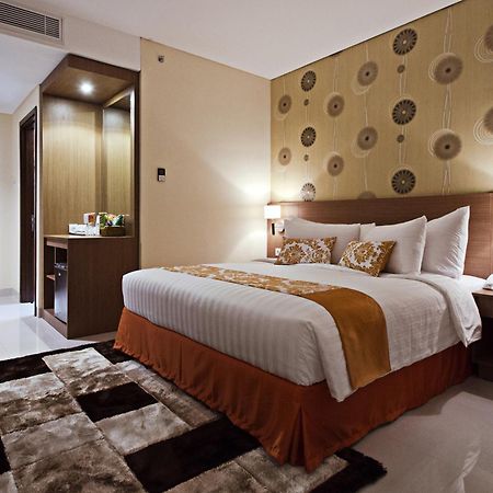 Ijen Suites Resort & Convention Маланг Номер фото